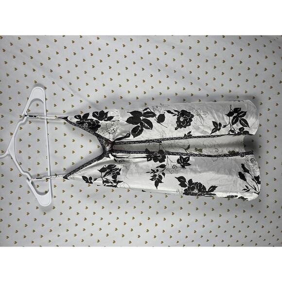 Victorias Secret Satin Tie Front Babydoll Nightie XL Floral Lingerie - Picture 1 of 4